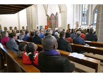 Feier der 1. Heiligen Kommunion in Sankt Crescentius (Foto: Karl-Franz Thiede)